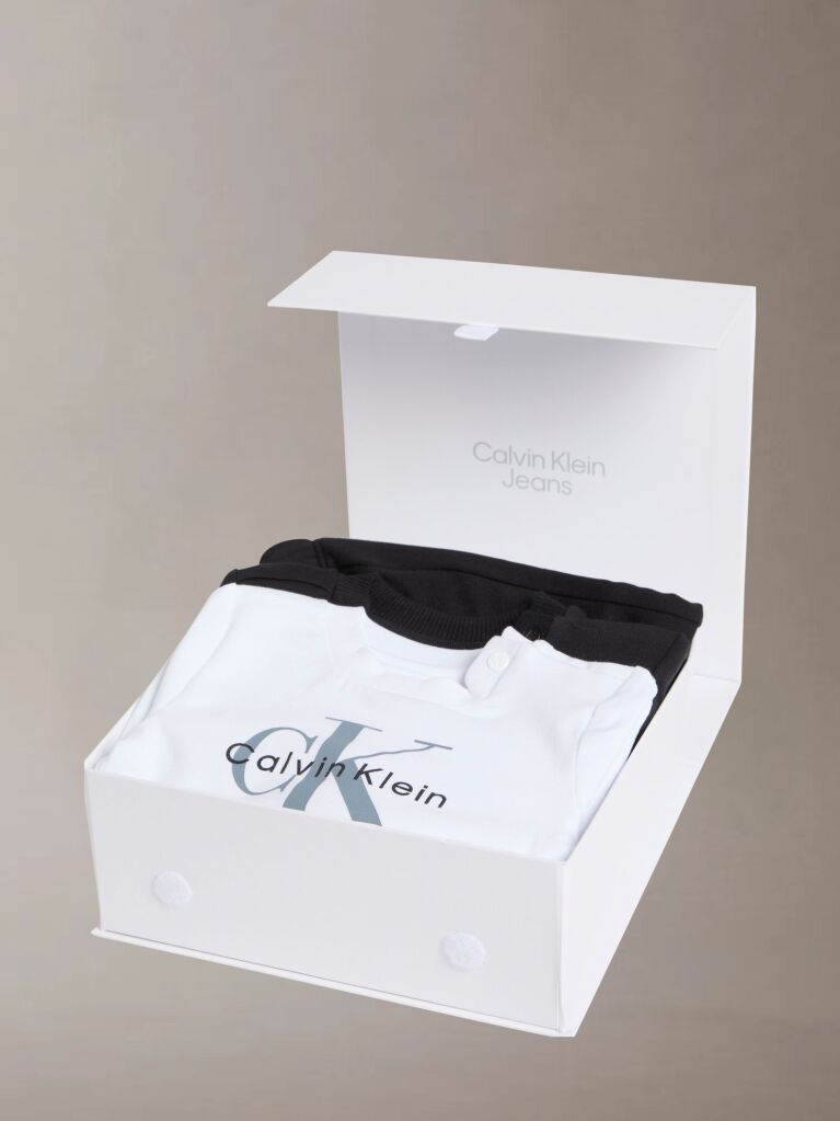 Black Newborn Starter Giftset  Newborn